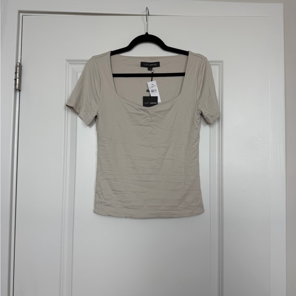 LOFT Versa Light Beige Short Sleeve Top